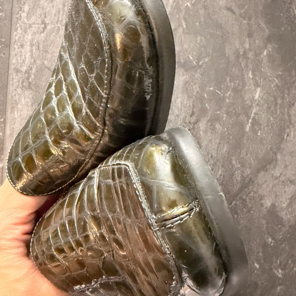 Eric Michael Green Croc-Embossed Loafers - Picture 5 of 5